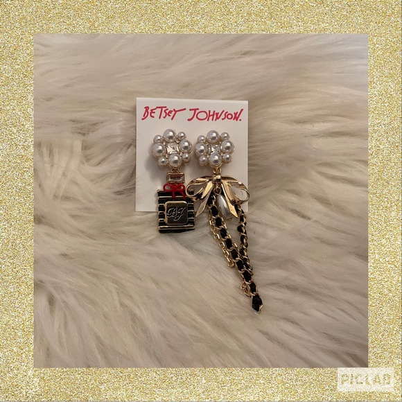 Betsey Johnson Jewelry - Betsey Johnson Going All Out Perfume Bottle Mismatched Earrings - New on Card